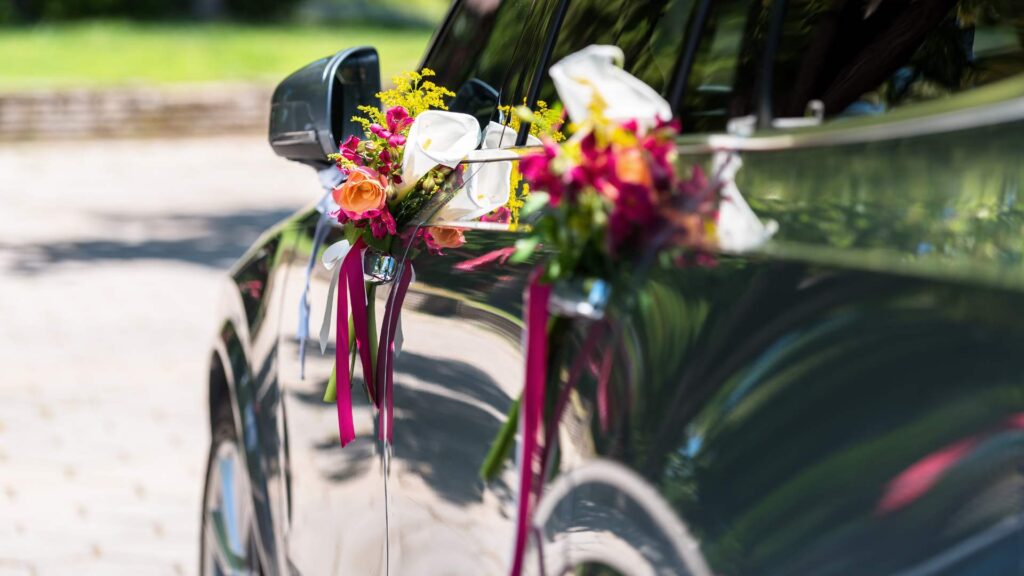 How to Choose the Perfect Wedding Transportation in New York